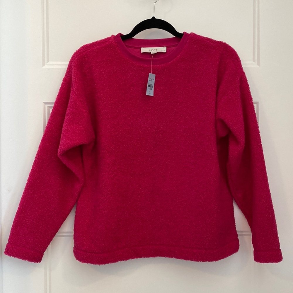 🆕 LOFT — Fuzzy Pink Pullover Sweater